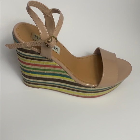 Steve Madden nude platforms sandals - Picture 3 of 11